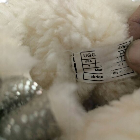 UGG Bailey Bow Bling Flat Boot - Size 7 - Picture 10 of 11